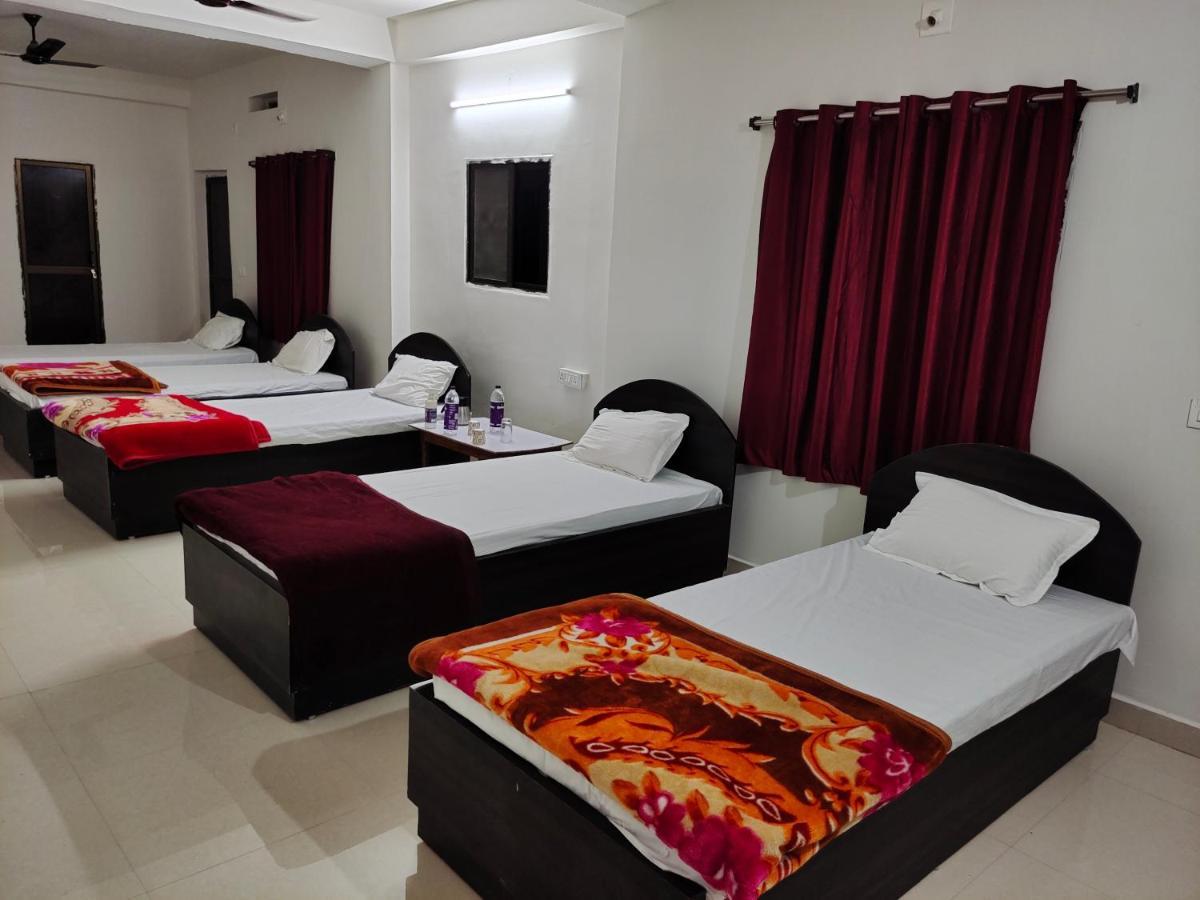 Gaurav Guest House Бодх-Гая Екстер'єр фото